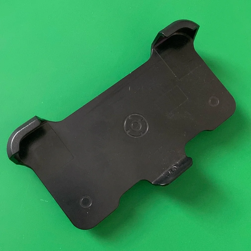iPhone 6 black holster clip